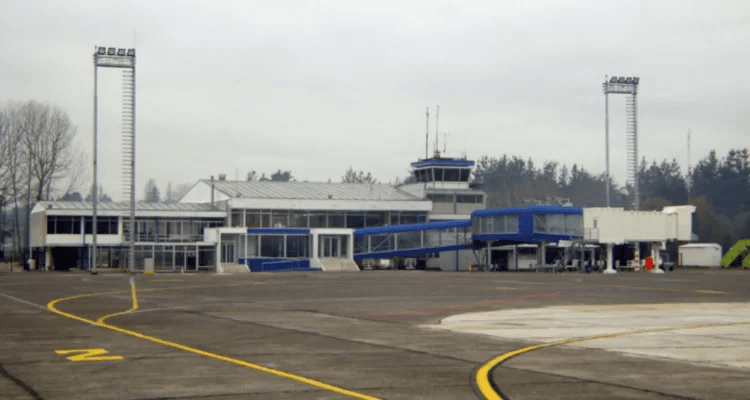 Carlos Hott Siebert Airport (ZOS)