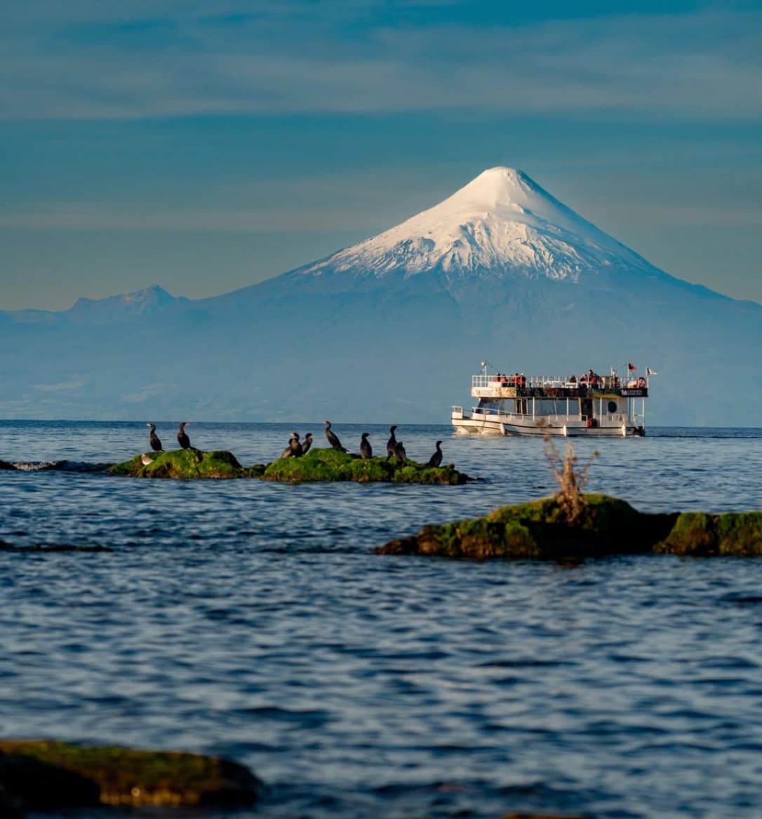 Private tour “Discover Frutillar from Lake Llanquihue” - imagen 1 de 2