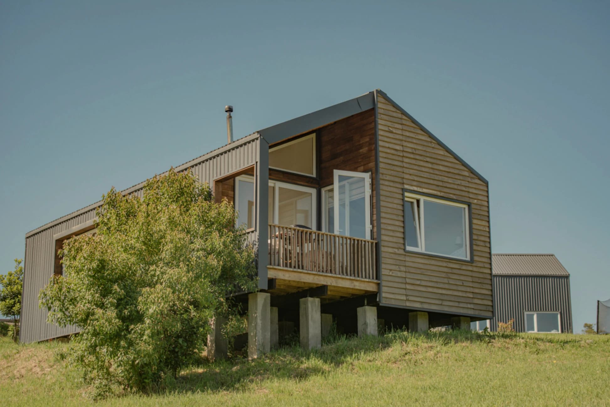 Ave Lodge - imagen 2 de 16