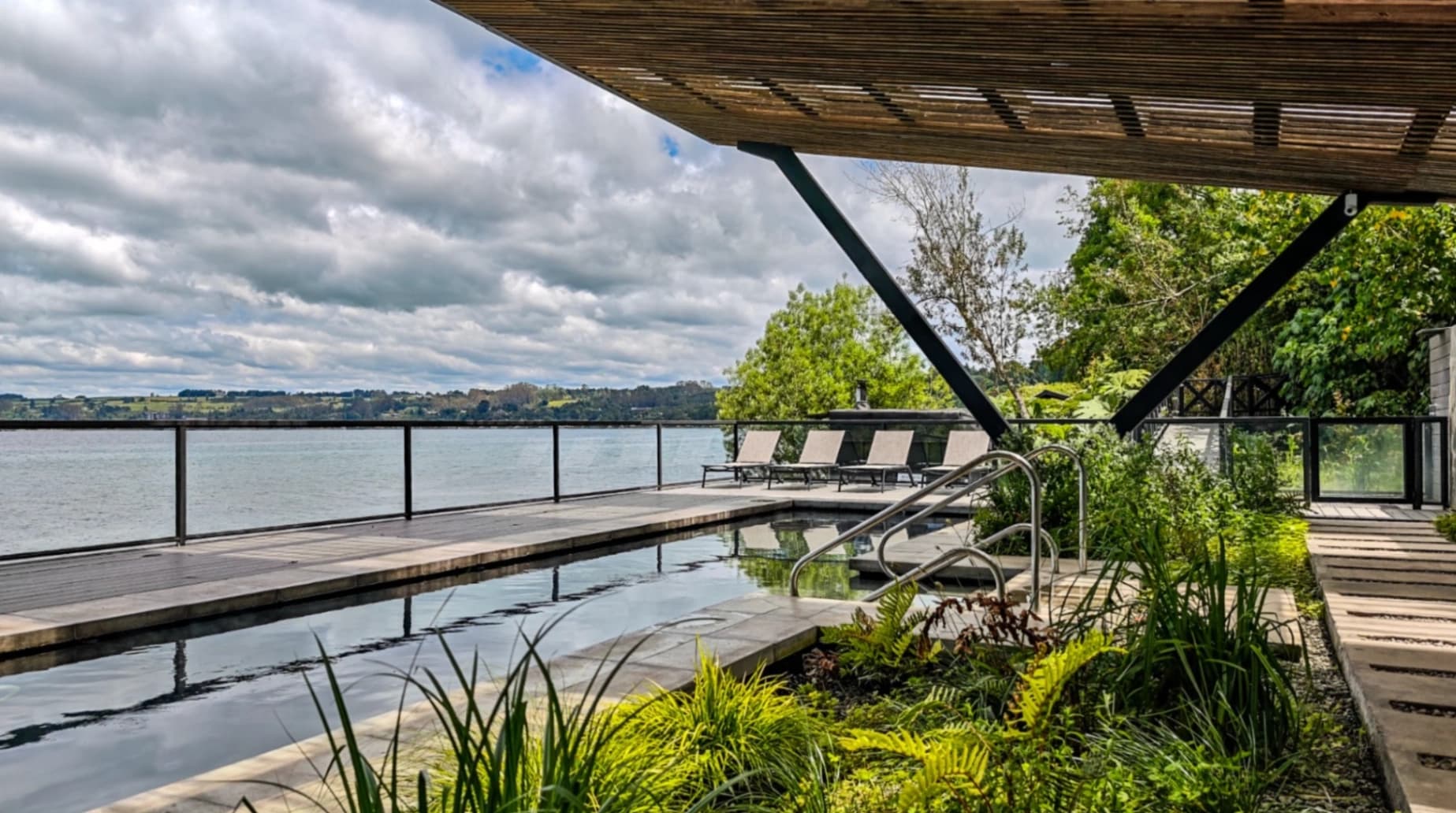 Geothermal Biopools - imagen 1 de 2